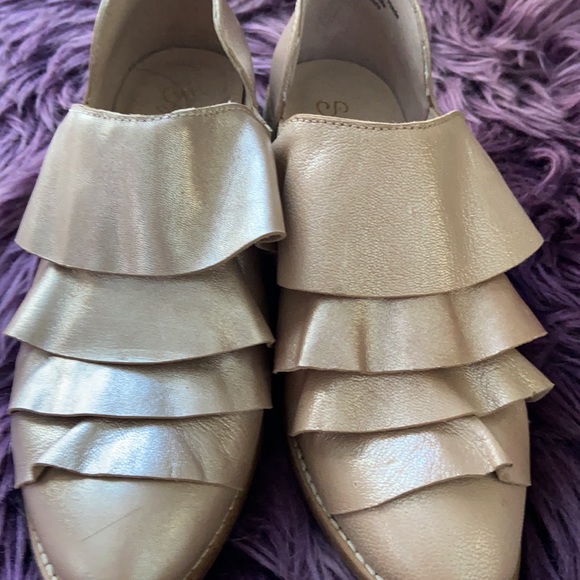 Seychelles Womens Open Mind Pull On Ankle Boot Rise Gold Leather Size 6US - Picture 6 of 8